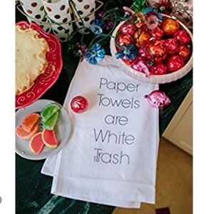 NWOT Twisted Wares kitchen towel